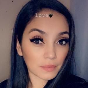 Meet your Posher, Chabela